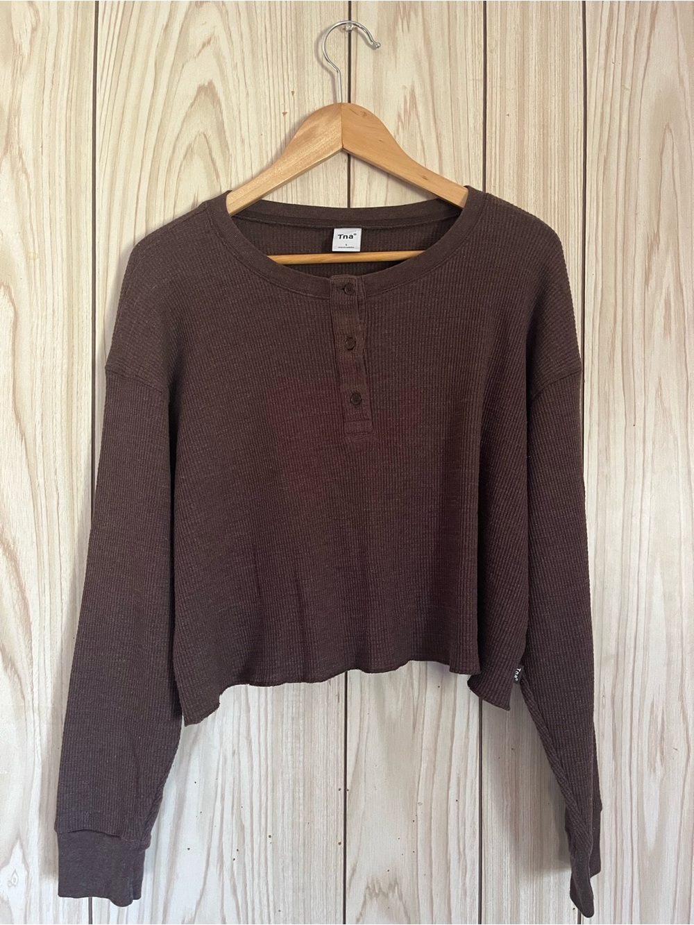 TNA Cropped Waffle-Knit Thermal Henley in Brown